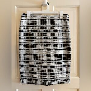 LOFT Black and White Geometric Patterned Women's Skirt -NWOT